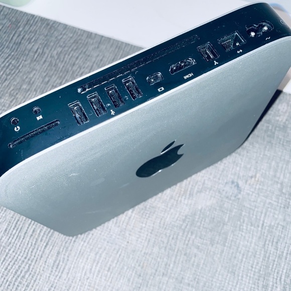 Apple Mac Mini 2.4 GHz A1347 - Silver - Picture 13 of 16